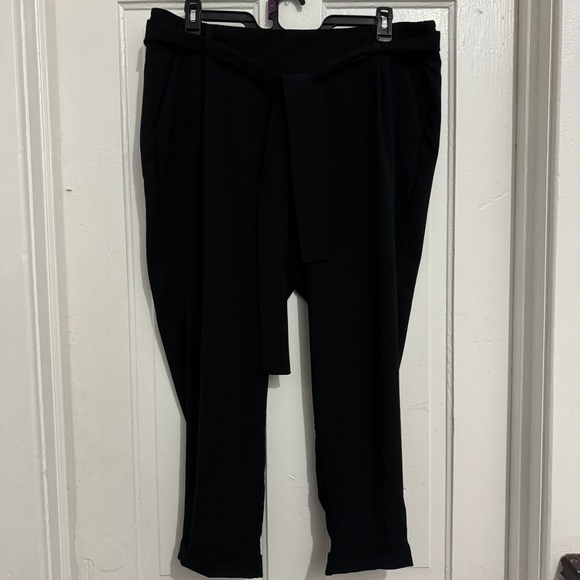 Torrid | Pull-On Taper Stretch Crepe High-Rise Tie-Front Pant | Size 18 regular - Picture 7 of 8